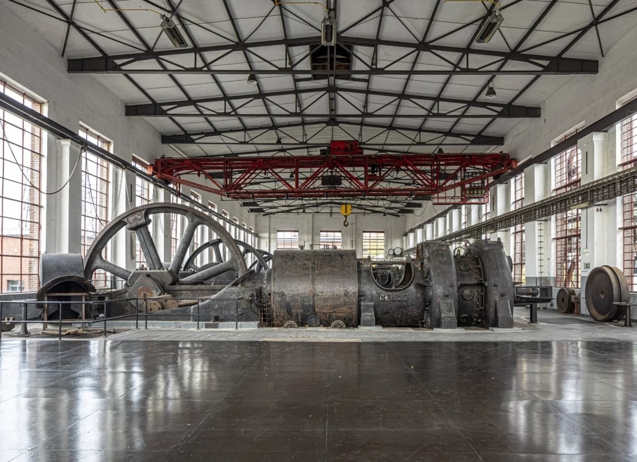 [Translate to English:] kompressorenhalle auf der kokerei hansa